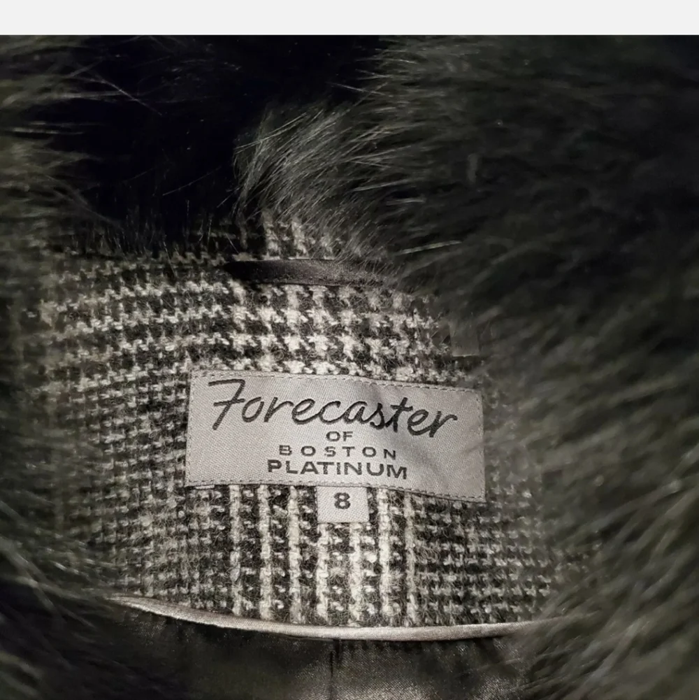 NEW Forecaster Of Boston Fox-Fur-Collar Reefer Coat Black and White